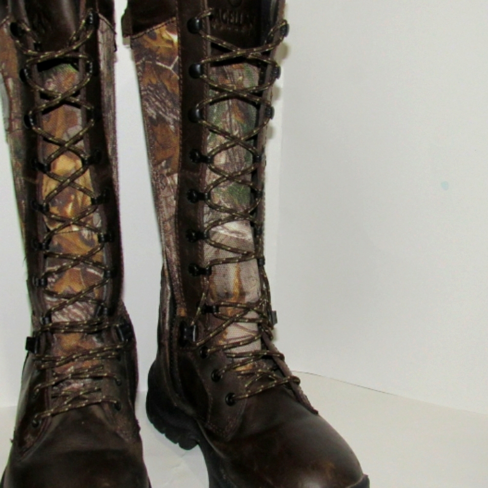 Magellan snake protection hunting boots